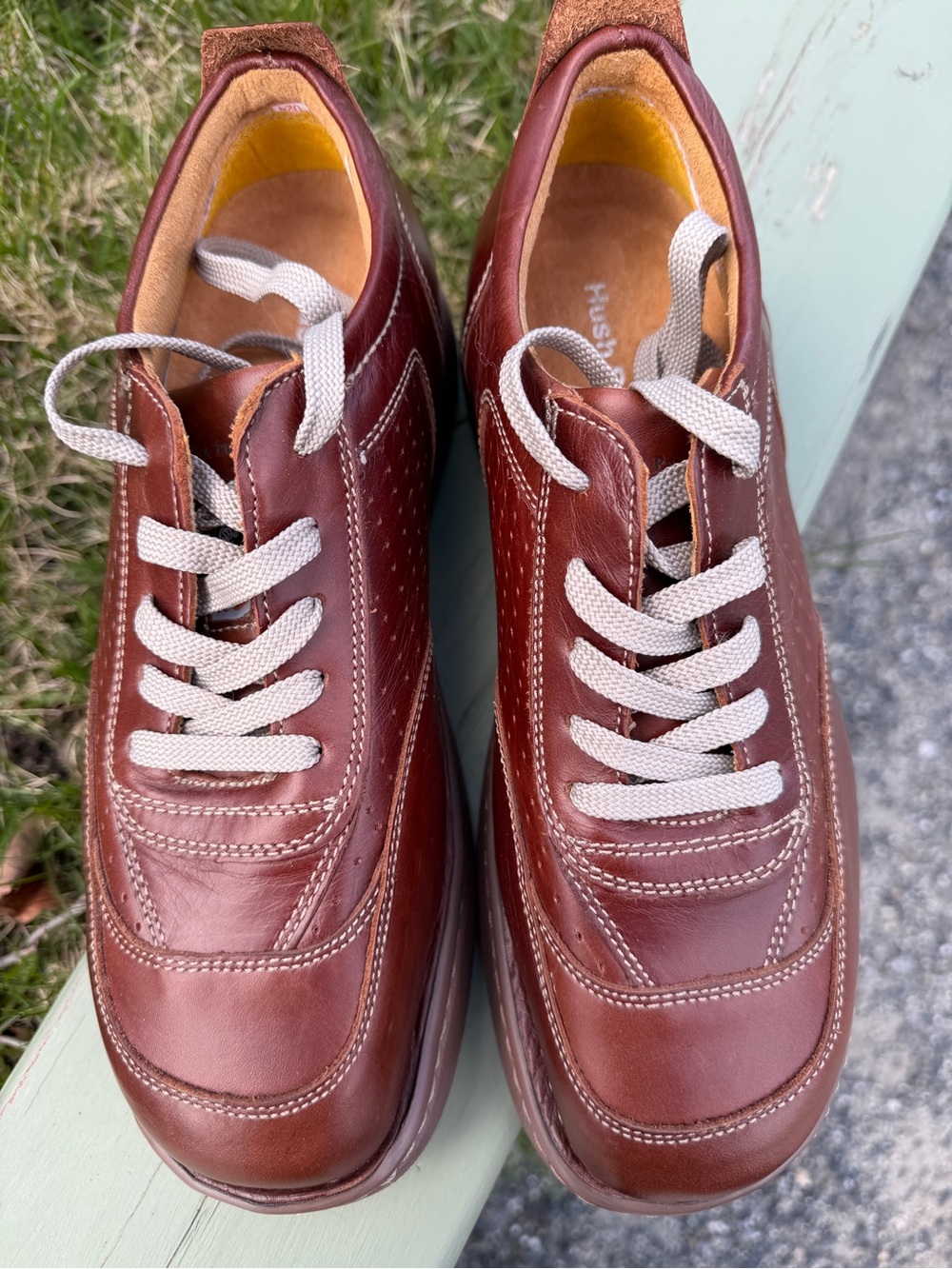 Hush Puppies Men's Chestnut Brown Leather Lace-Up Oxfords. Steel Toe Shoe